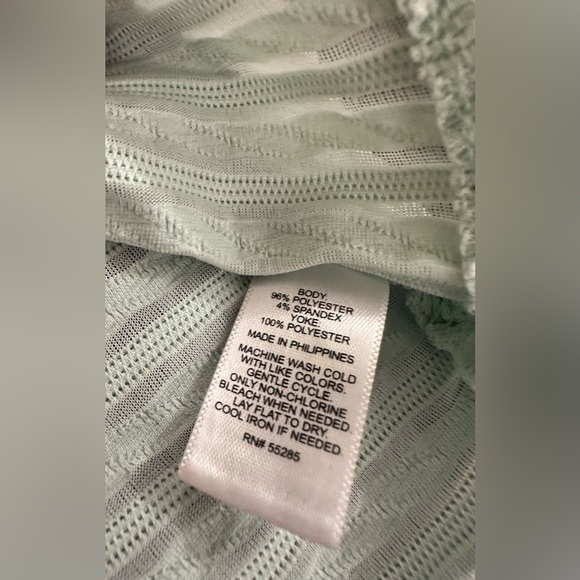 Express | NWOT Wide Sheer Sleeveless Blouse. Light horizontal stripes - Picture 7 of 16